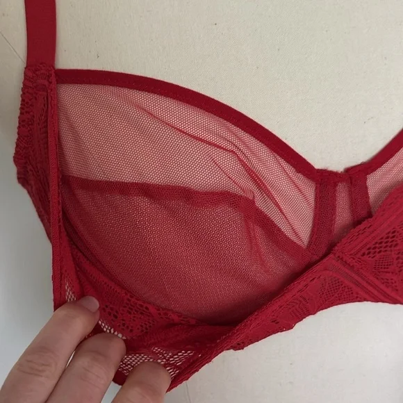 Chantelle EasyFeel Floral Touch Red Mesh and Lace Bra 34B - Picture 4 of 11